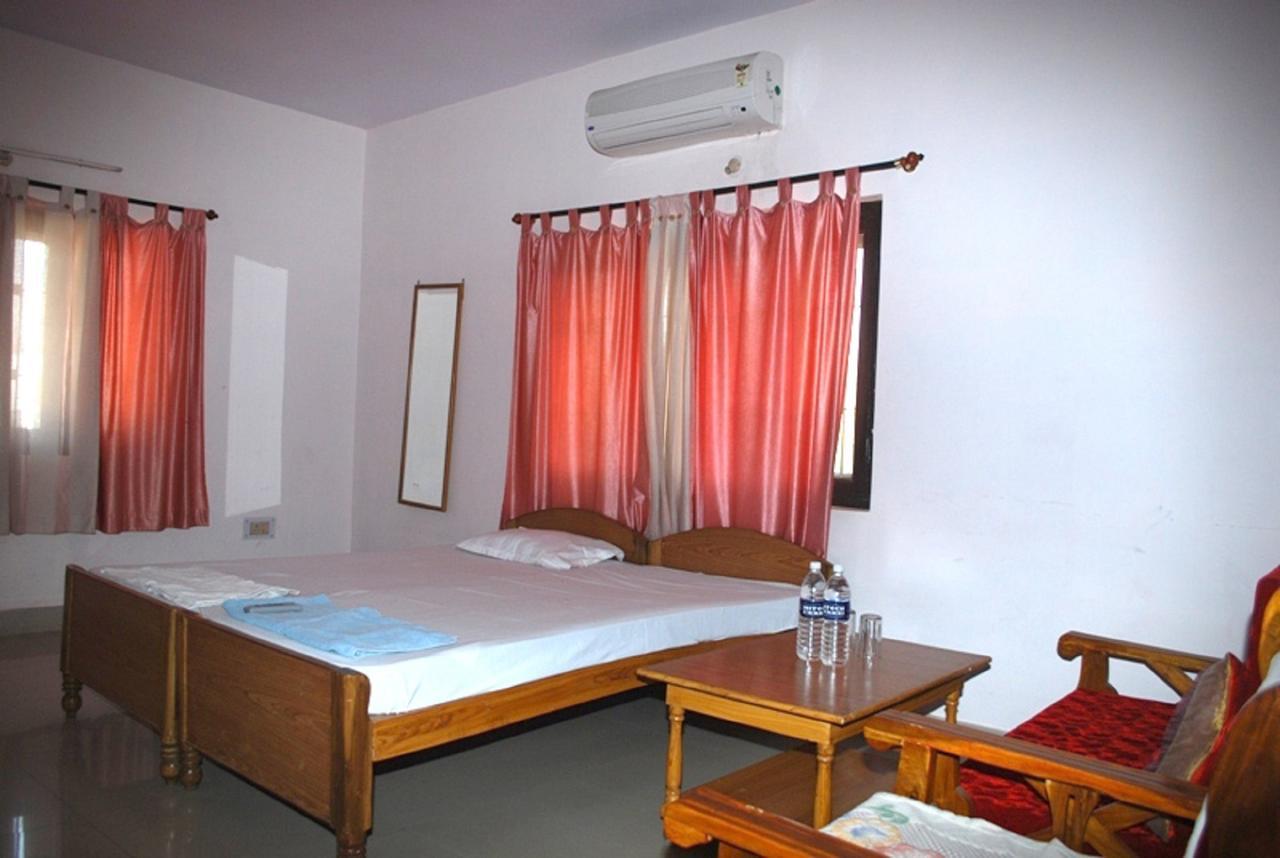 Hotel Sanskar Ráncsí Kültér fotó